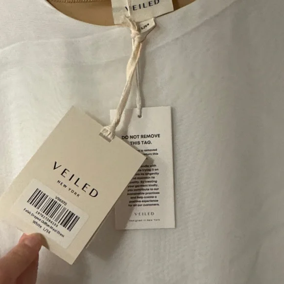 White Chiffon Veiled collection dress - Picture 3 of 4